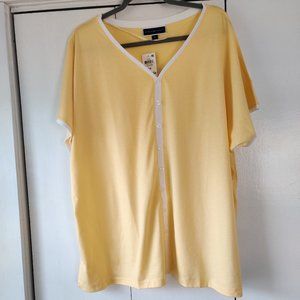 Karen Scott top in size 2x, new with tags.